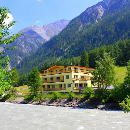 Апартаменты A Casa Residenz