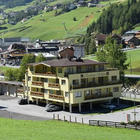 A Casa Residenz شقة